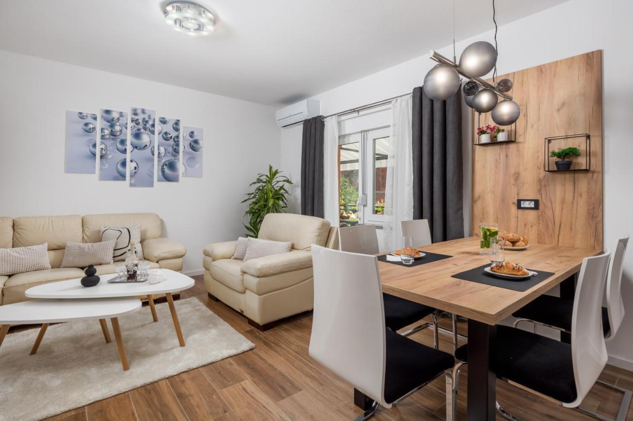 קסטב Apartment Flowers מראה חיצוני תמונה